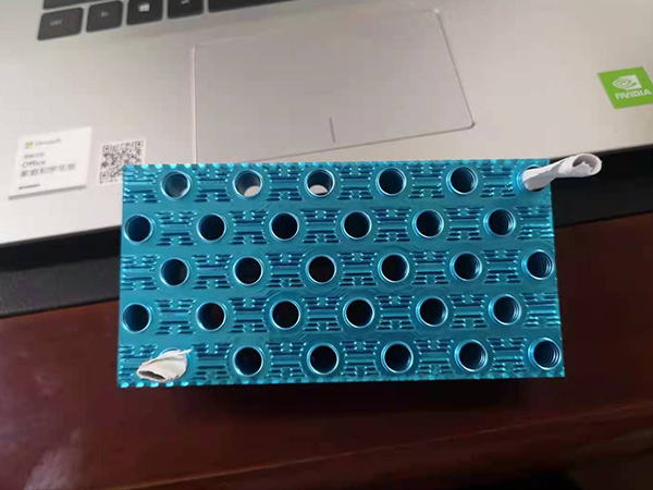 Ƭ